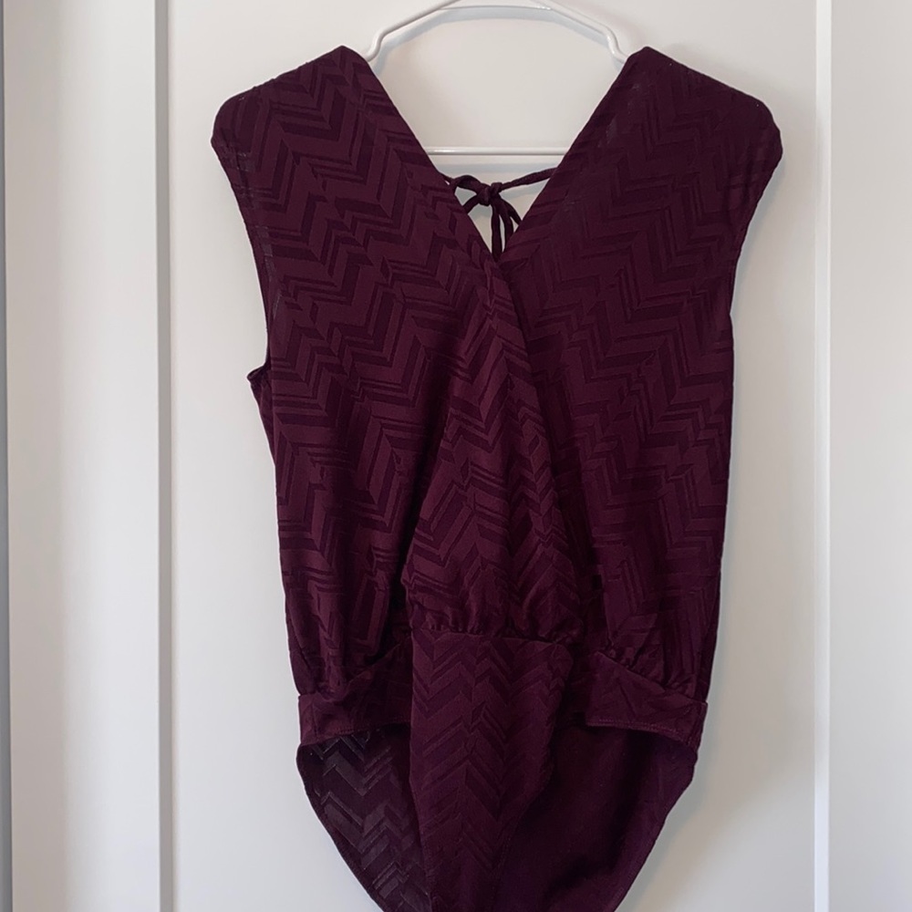 Le Château‎ V Neck Sleeveless Bodysuit with Open Back